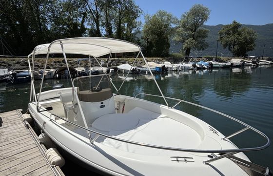 Sessa Marine Key Largo 16