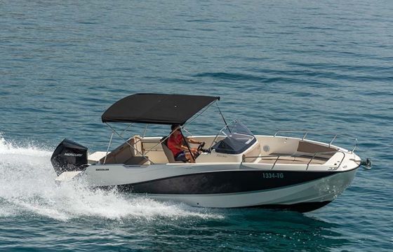 Quicksilver Activ 755 Open