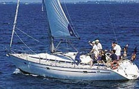 Bavaria 37