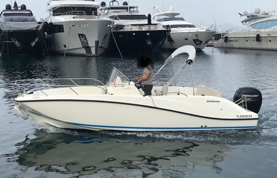 Quicksilver Activ 675 Open