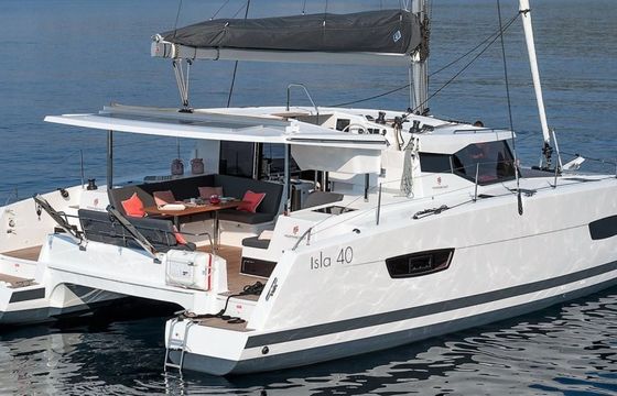 Fountaine Pajot Isla 40