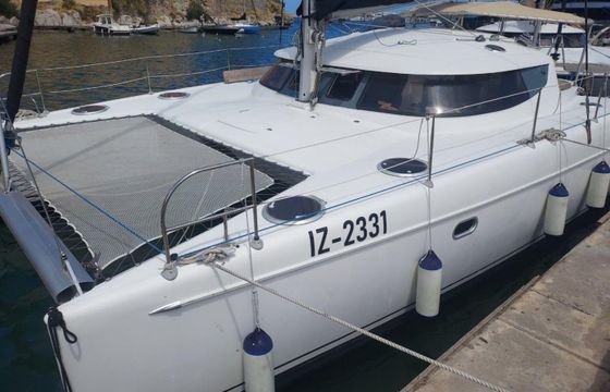Fountaine Pajot Lavezzi 40