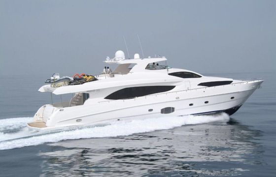 Majesty Yachts 101 FEET