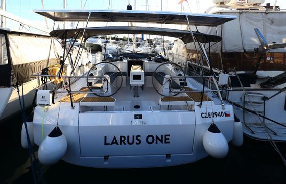 Bavaria C42
