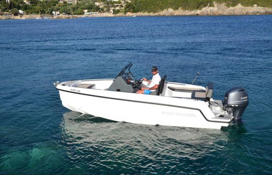 Yamaha Up To 7 Persons and 100 HP engine