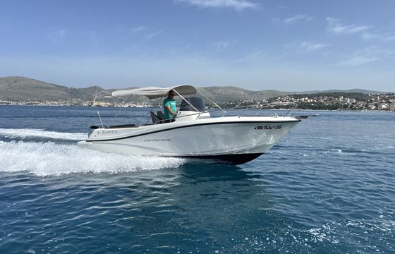 Jeanneau Cap Camarat 7.5 CC Serie 2