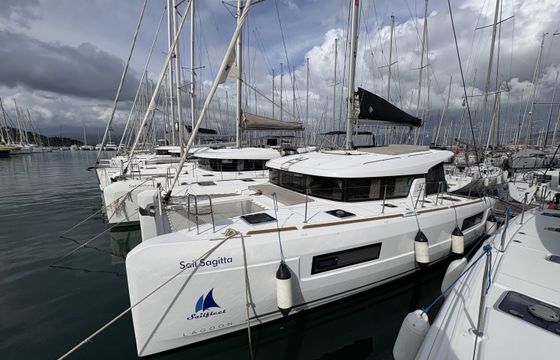Lagoon 40
