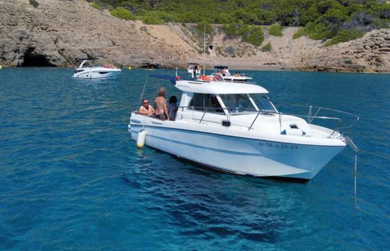 Bénéteau Antares 710