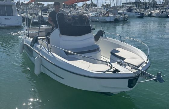 Bénéteau Flyer 6.6 SPACEdeck