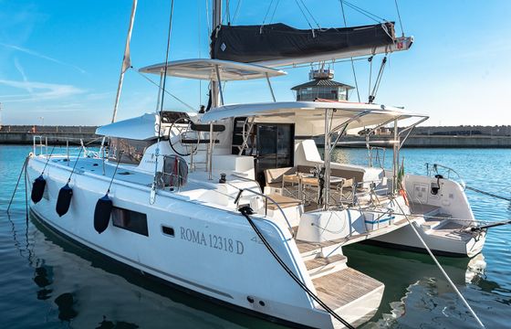 Lagoon 42