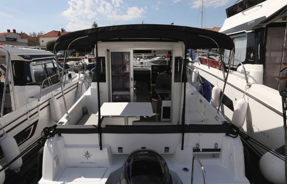 Jeanneau Merry Fisher 795