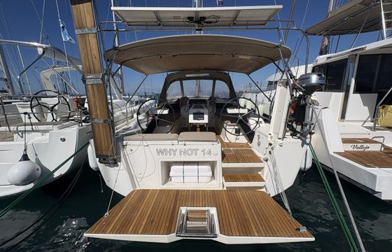 Dufour 390