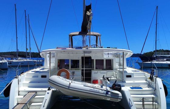 Lagoon 450 F