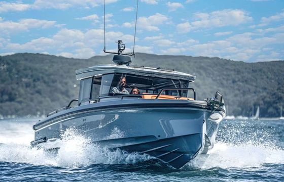 Axopar 37 XC Cross Cabin