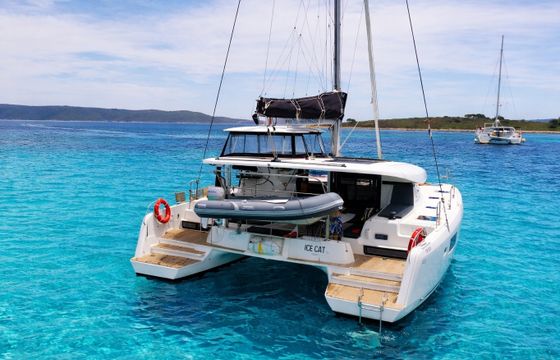 Lagoon 42