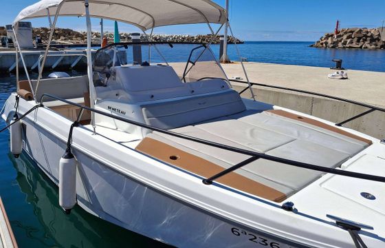 Bénéteau Flyer 7 SUNdeck