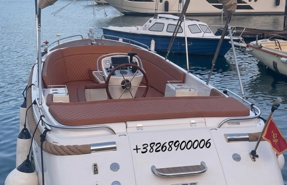 Truszczynscy boats Primeur 715