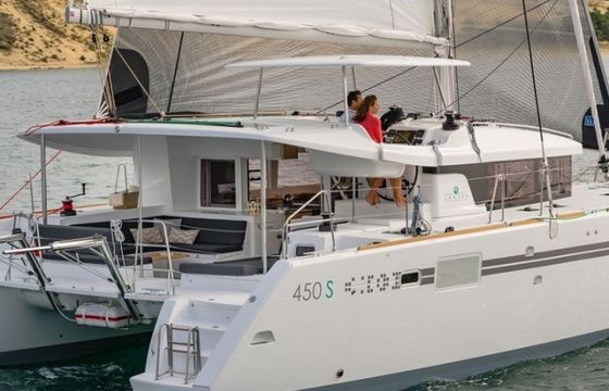 Lagoon 450 Sport Top
