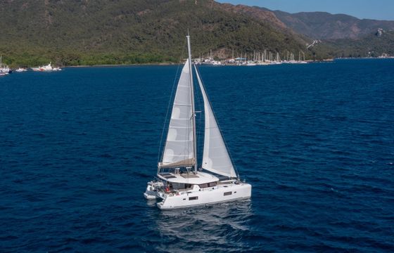 Lagoon 42