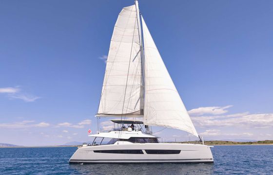Fountaine Pajot SERENISSIMA