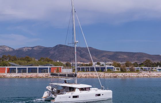Lagoon 42