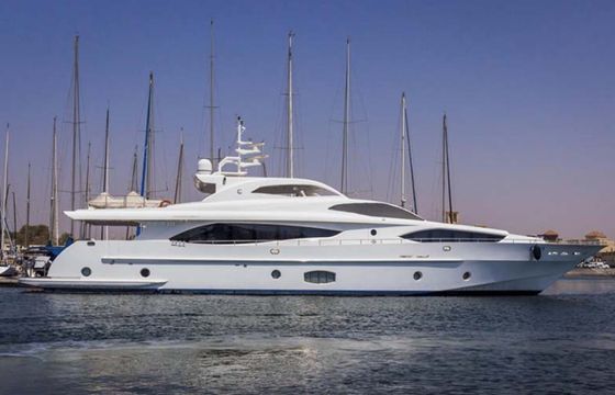 Majesty Yachts 121 FEET