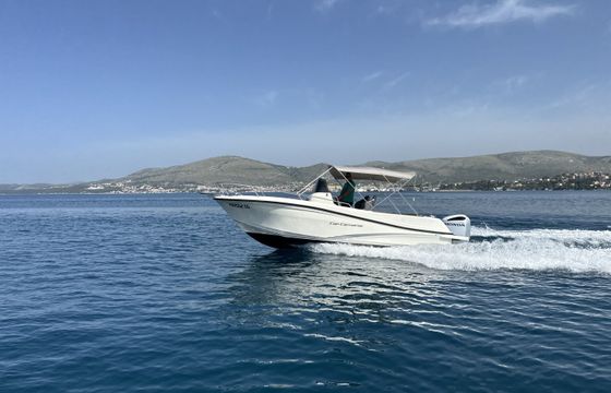 Jeanneau Cap Camarat 7.5 CC Serie 2