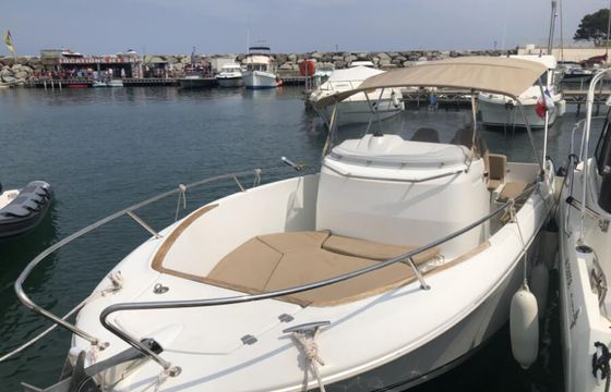 Jeanneau Cap Camarat 7.5 CC Style