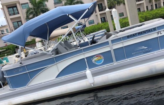Bennington Triton 22ft