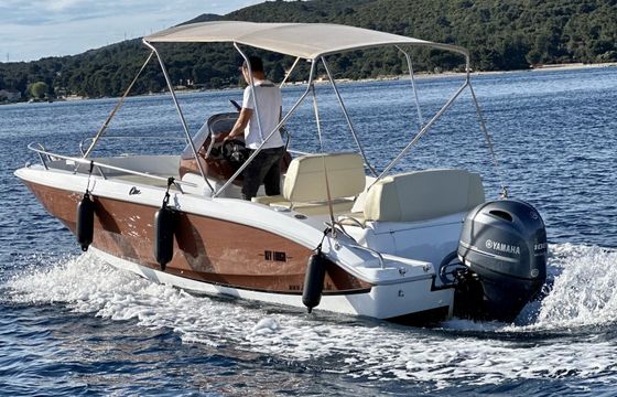 Sessa Marine Key Largo One