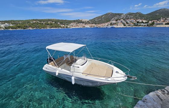Jeanneau Cap Camarat 6.5 CC