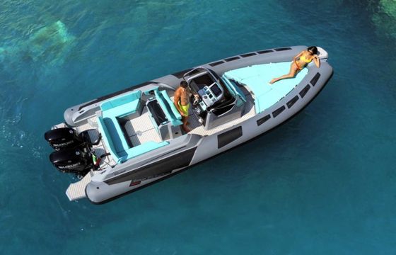 Yamaha Up To 12 Persons and 2 X 200 HP engine