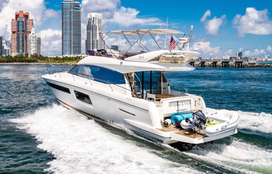 Prestige Yachts Whiskey &amp; Waves