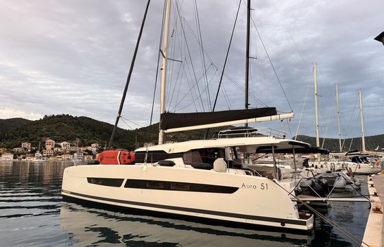 Fountaine Pajot Aura 51