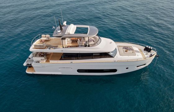 Azimut Magellano 66
