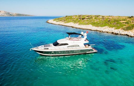 Leopard Catamarans / Robertson & Caine Zeus