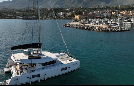 Lagoon 42