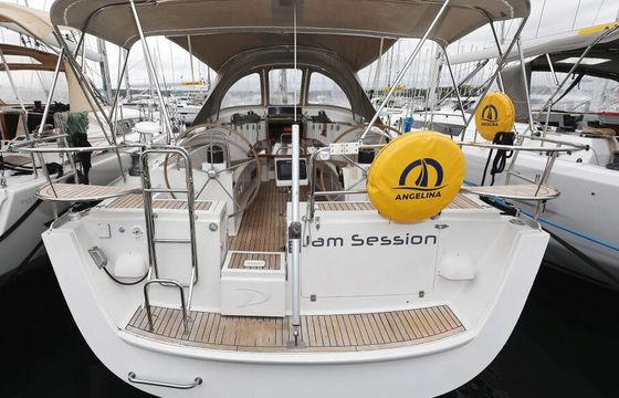 Delphia 47