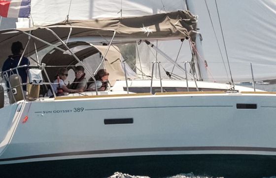 Jeanneau Sun Odyssey 389