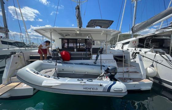 Fountaine Pajot Astrea 42