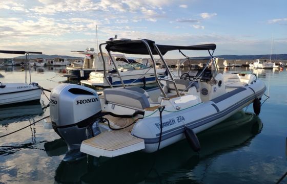 Marlin Boat 274