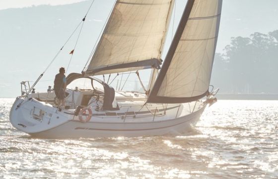 Bavaria 38