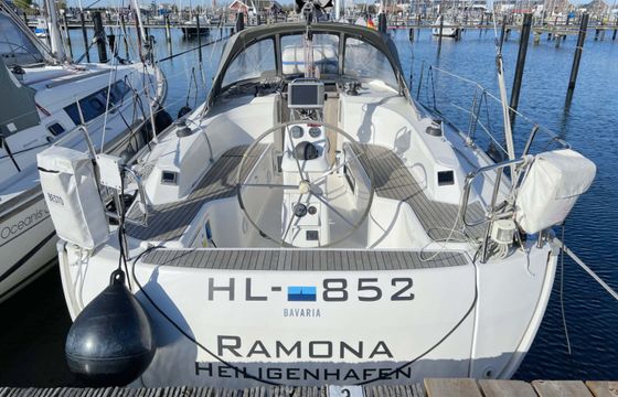 Bavaria Cruiser 33