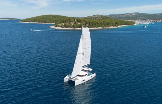 Lagoon 42