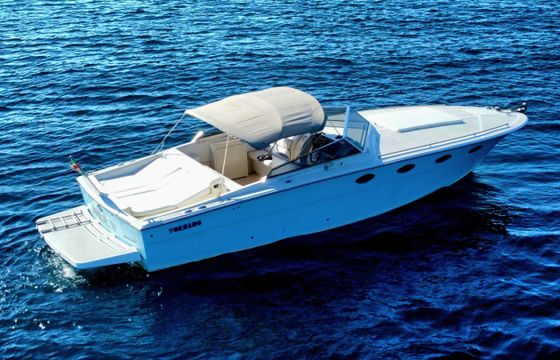 Tornado 38 Flush Deck