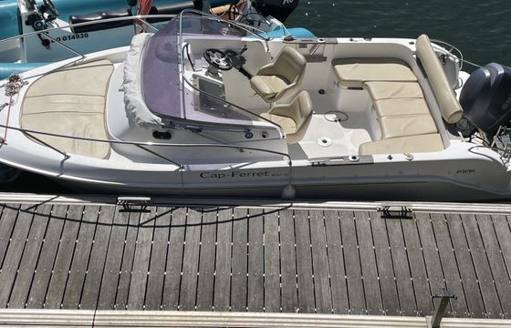 B2 Marine Cap Ferret 650 CC