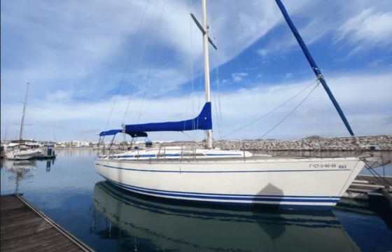 Bavaria 44