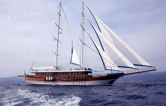 Admiral Marine QUEEN ATLANTIS