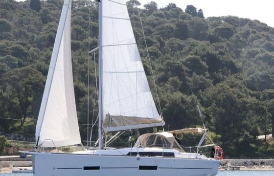 Dufour 382 Grand Large