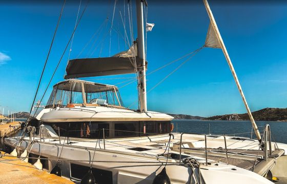 Lagoon 51